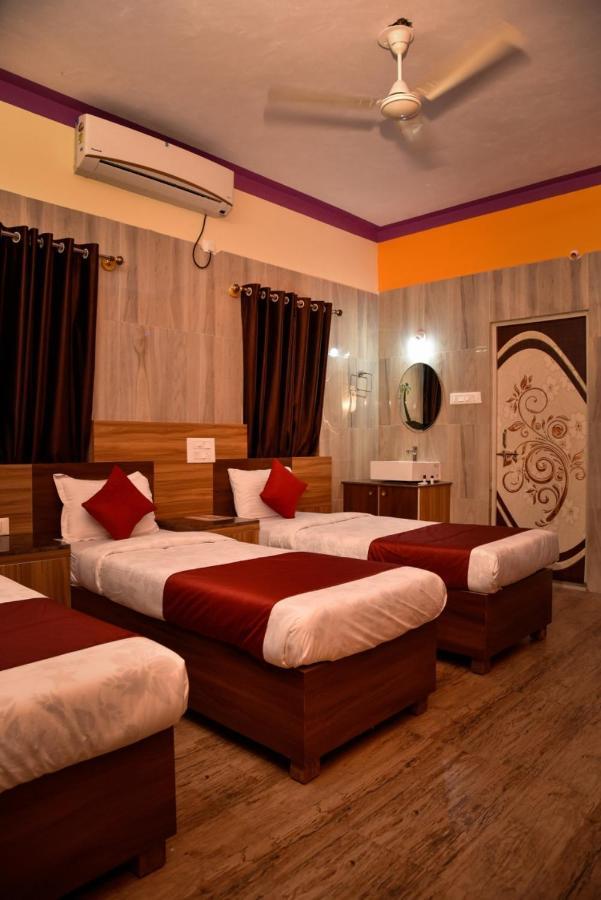 Sree Varada International جوكارنا المظهر الخارجي الصورة