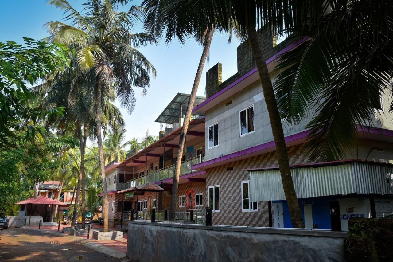 Sree Varada International جوكارنا المظهر الخارجي الصورة